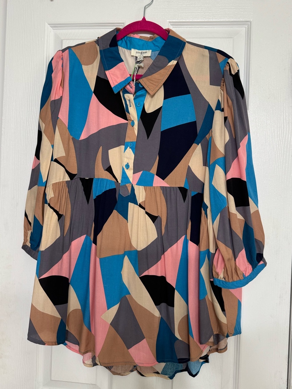 Umgee Geometric Print Tunic in Blue, Pink & Tan XL